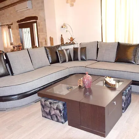 Villa Panoramic With Private Pool Near παγκαλοχώpι *